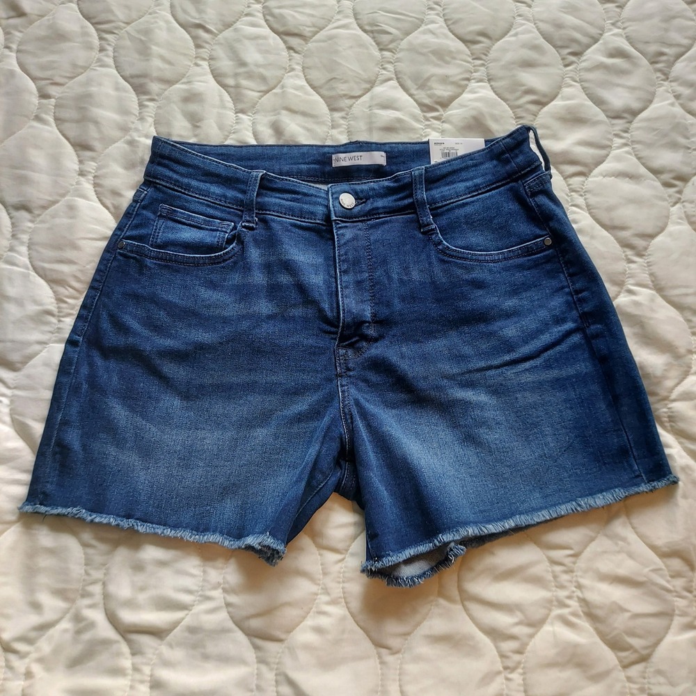 Nine West Womens Mid Rise Sculpting Denim Shorts Dark Wash Raw Hem Size 10 NEW
